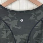 Lululemon Outrun the Heat Short Sleeve Tee Incognito Camo Multi Gator Green 8-10 Photo 5