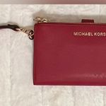 Michael Kors wristlet wallet Photo 0