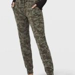 Lululemon Ready To Rulu High-Rise Jogger Women's Green Camo. Size 2 Photo 0