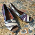 Toms Excellent condition Village Stripe wedge, size 8, worn once, shoe bag Photo 0