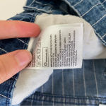 NWOT | Women’s regular waist striped denim shorts — size 4‎ Blue Photo 5