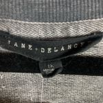 Jane and Delancey  Size 1X Vee Neck Animal Print Sweatshirt Plus Size Casual Photo 3