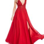 Gianni Bini GB Deep V Appliqué Gown Photo 8