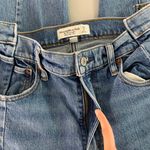 Abercrombie & Fitch 28/6 Short 90s Straight High Rise Jeans Medium Wash Curve Photo 6
