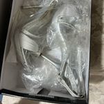 Sizzle silver decorative heels Size 7.5 Photo 5