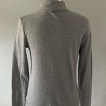 White Stag Gray Classic Neutral Fitted Long Sleeve Turtleneck Top Size Small Photo 1