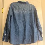 Torrid  Taylor Medium Wash Chambray Denim Button-Down Shirt - size 1 Photo 3