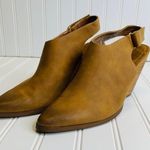 Charles David Charles by  Brown Tan Bootie Sz 8.5 Photo 0