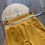 Buffbunny Collection Buff bunny collection‎ seamless leggings yellow women’s size L Photo 2