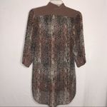 Wilfred‎ Aritzia Silk High Low Reptile Print Top Brown Size XS Photo 3