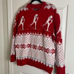 COCOBLEU WOMAN’S SKI SNOWFLAKE
CHRISTMAS COZY SWEATER Size medium Red Photo 1