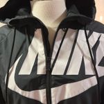 Nike Windbreaker Jacket Zip-Up Photo 1