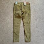 Levi's Levi’s 711 Skinny Mid-Rise Corduroy Jeans Gold Brown Mustard Size 29 NWT Photo 5