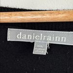 Daniel Rainn  Size XXL Lyna crew neck pullover sweater black with a floral print Photo 5