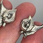 Vintage handmade sterling silver Cala Lily screwback earrings Silver Photo 5