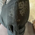 MOSSIMO Black T Photo 3