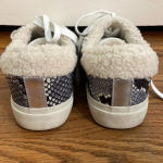 Marc Fisher LTD Mello Sneaker Medium Grey size 8.5 Photo 3