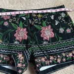 Old Navy Everyday Shorts Black Floral Flat Front Chino Shorts Size 4 Photo 3
