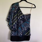 Studio Y  - One Shoulder Blouse - Medium Photo 4