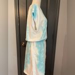 Lou & grey  Coastal Athleisure Cloud Blue White Sporty Beach Lounge Tie-Dye Dress Photo 4
