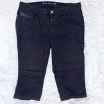 Lee Women’s Classic Fit Black Denim Jean Capri Plus Size 16W Medium Photo 0