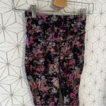 Lululemon  Base Pace High-Rise Tight 25"
Stencil Blossom Red Multi Photo 6