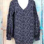 CAbi NWOT Te Amo Love Top Bishop Sleeves Size XS Photo 6