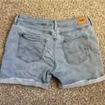 Denizen from Levi's Denizen from Levi’s Medium Wash Mid Rise Shorts Size 12 31 Casual Summer Photo 3