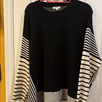 Max Studio LONDON BLACK AND OFF WHITE HANDKERCHIEF STYLE SWEATER SIZE MEDIUM Photo 1