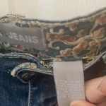Max jeans FINAL MARKDOWN  distressed denim shorts 0 Photo 3