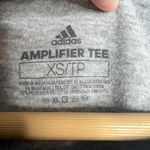 Adidas  Amplifier Tee Women's XS Gray Pink Logo‎ Photo 2