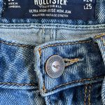 Hollister Jeans Photo 2