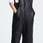 Free People Vegan Black Jumpsuit with Modern Wide-Leg Design Photo 2