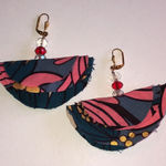 Unique Floral Pink and Gold Tone Beaded Boho Earrings Photo 0