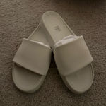 Lululemon  Restfeel Women’s Slides Bone 10 Photo 0