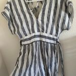 American Eagle Outfitters Jumper Photo 0