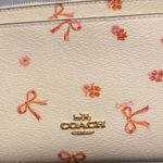 Coach  Clutch Wallet Wristlet Photo 12