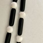 Vintage black white and red mod bead necklace Photo 4