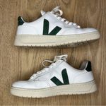 VEJA  Women’s V-12 White Green Leather Sneakers Lace Up Causal Shoes Size 6 Photo 6