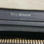 Juicy Couture Y2K Velour Wallet Photo 9