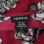 Torrid Women's 2 Plus Floral Long Sleeve Blouse Photo 7