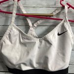 Nike Dri-Fit Sports Bra Photo 0