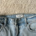 Abercrombie & Fitch Abercrombie 90s High-Rise Ultra Straight Jeans Photo 4