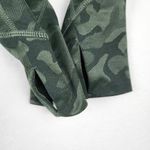 Gymshark  Womens Athletic Jacket Size S Green Camo 1/4 Zip Photo 2