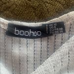 Boohoo  White Ribbed V-Neck Crop Top Photo 2