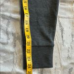 White House | Black Market    Color gray size L Photo 6