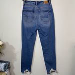 American Eagle Soft Knit High Rise Mom Jeans Distressed Raw Hem Size 2 Photo 4