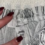 Ivy and Main Top Photo 1