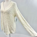 Susina New Fluffy Boucle Knit Sweater V-Neck Long Sleeve Pullover White Snow Photo 7