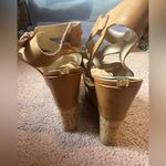 Guess  Channeled Cork Wedge Size 9 Women’s wedge sandal Photo 3